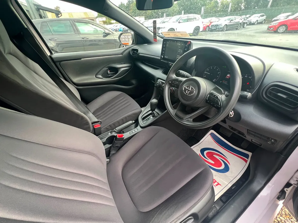 Toyota Yaris Hatchback, Petrol, 2020, Grey