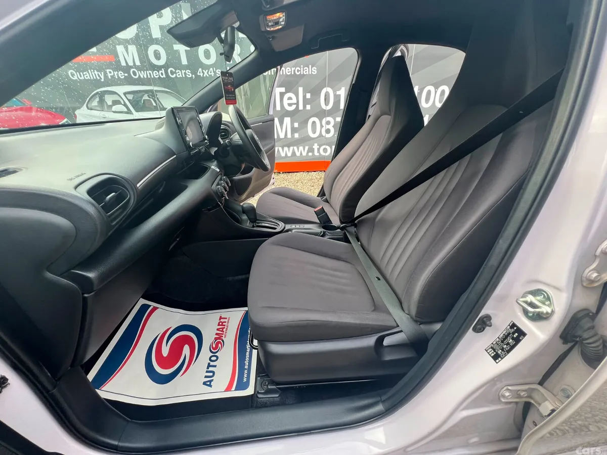 Toyota Yaris Hatchback, Petrol, 2020, Grey