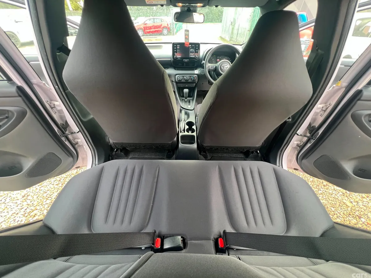 Toyota Yaris Hatchback, Petrol, 2020, Grey