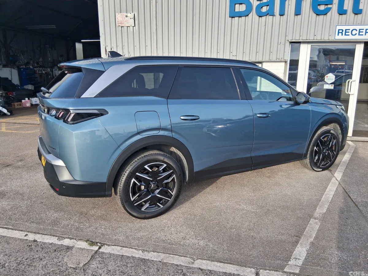 Peugeot 5008 SUV, Petrol Hybrid, 2025, Blue