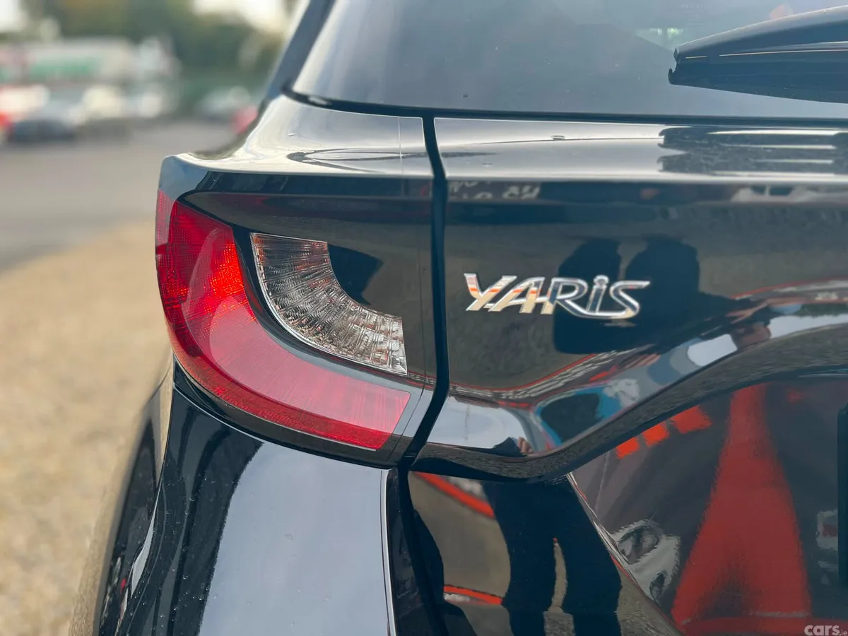 Toyota Yaris Hatchback, Petrol, 2021, Black