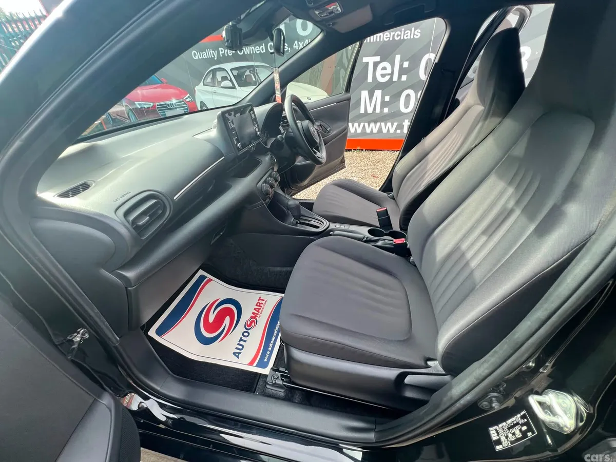 Toyota Yaris Hatchback, Petrol, 2021, Black