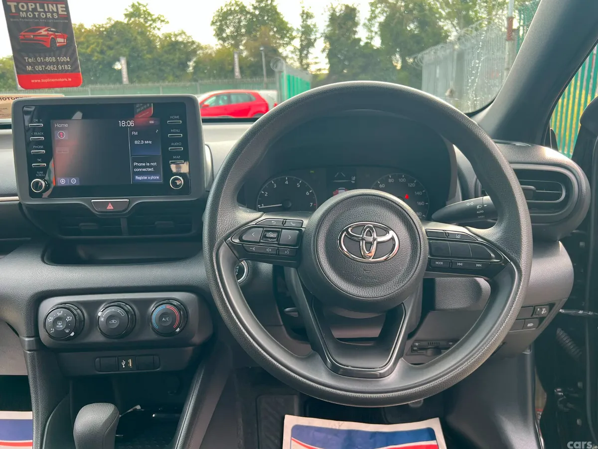 Toyota Yaris Hatchback, Petrol, 2021, Black