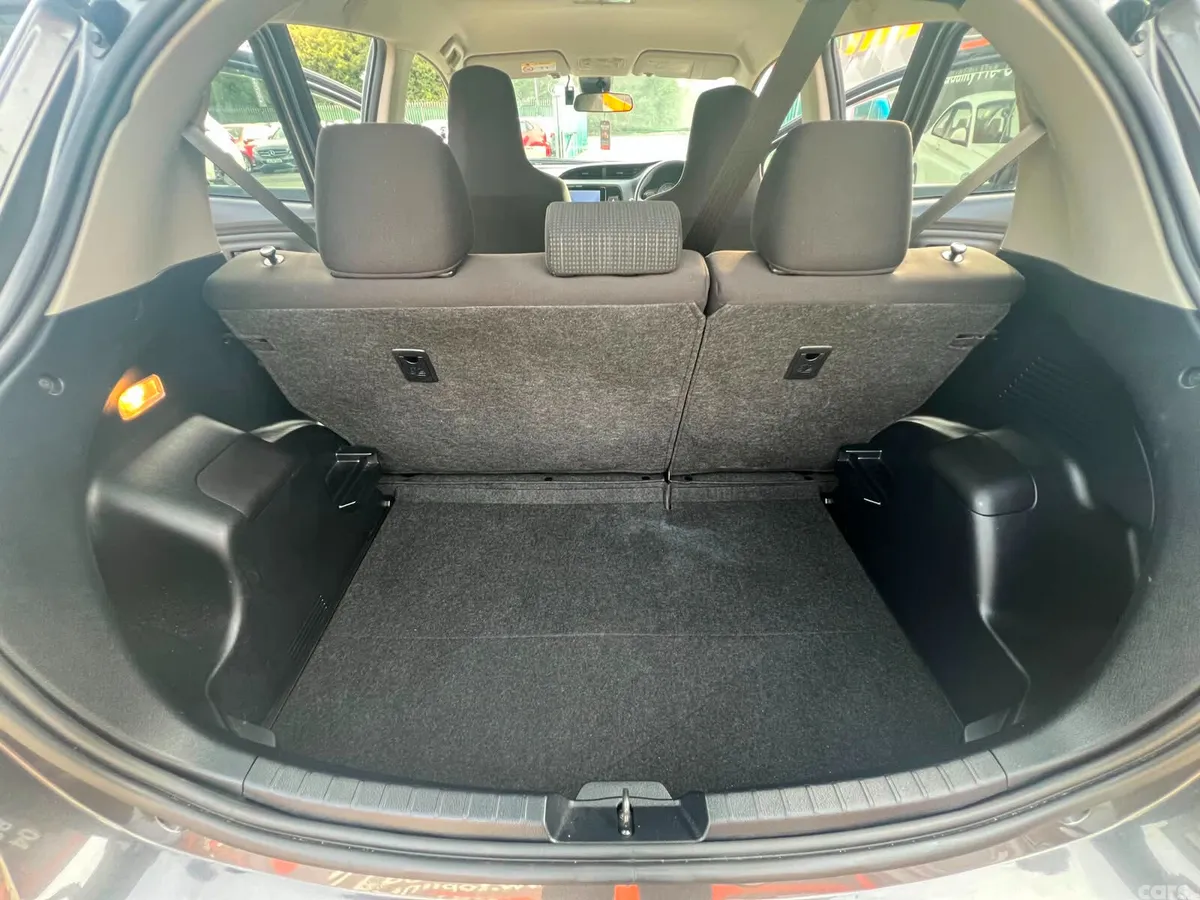 Toyota Vitz Hatchback, Petrol Hybrid, 2018, Silver