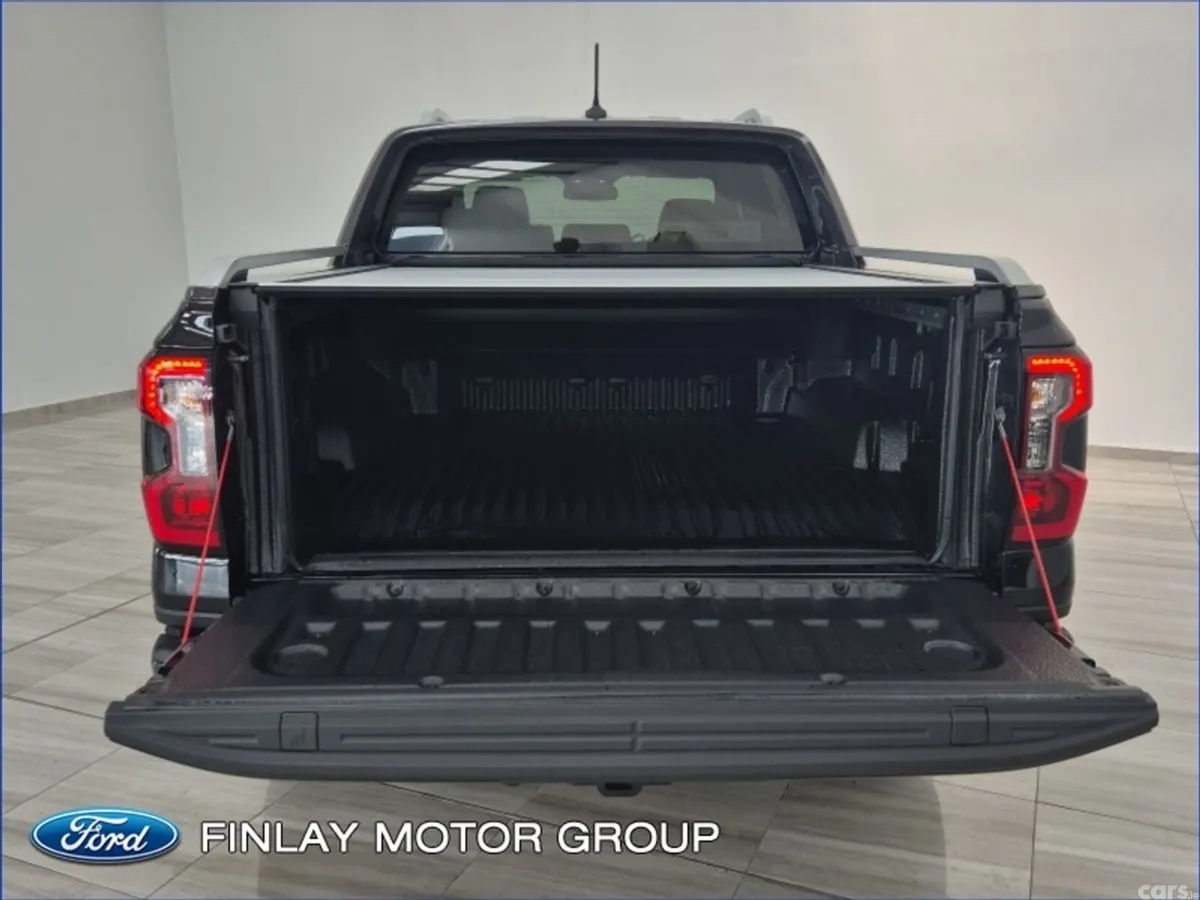 Ford Ranger MPV, Petrol Plug-in Hybrid, 2027, Black