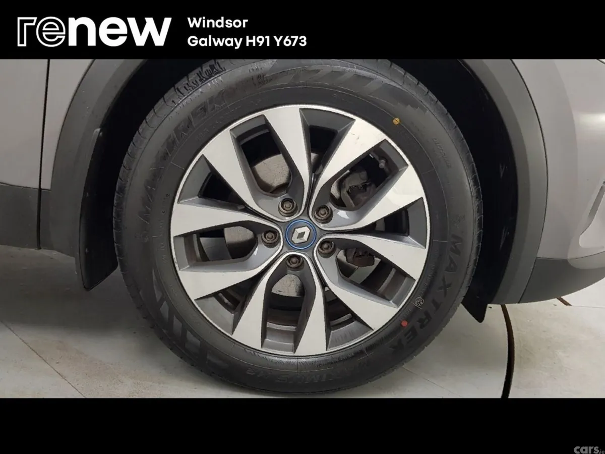 Renault Captur Hatchback, Petrol Plug-in Hybrid, 2021, Grey