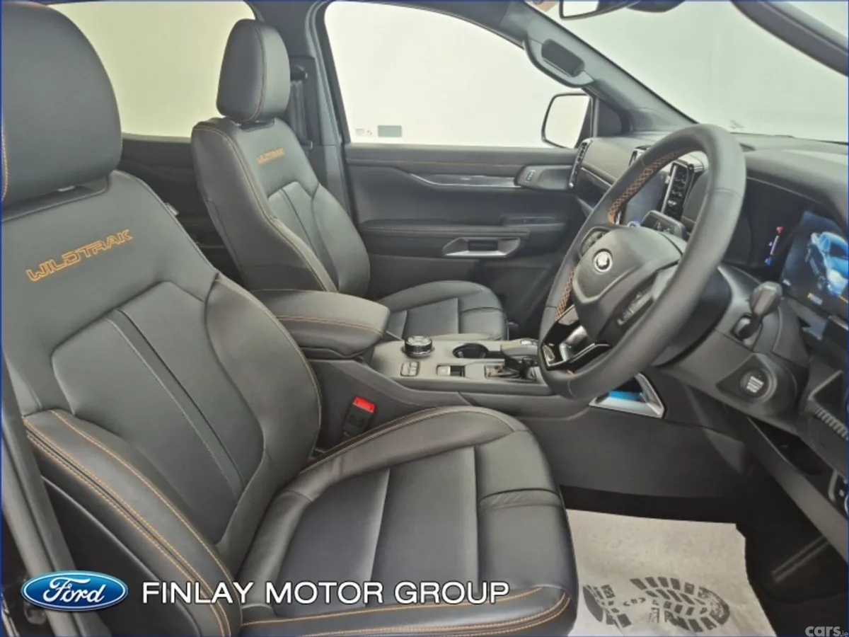 Ford Ranger MPV, Petrol Plug-in Hybrid, 2027, Black