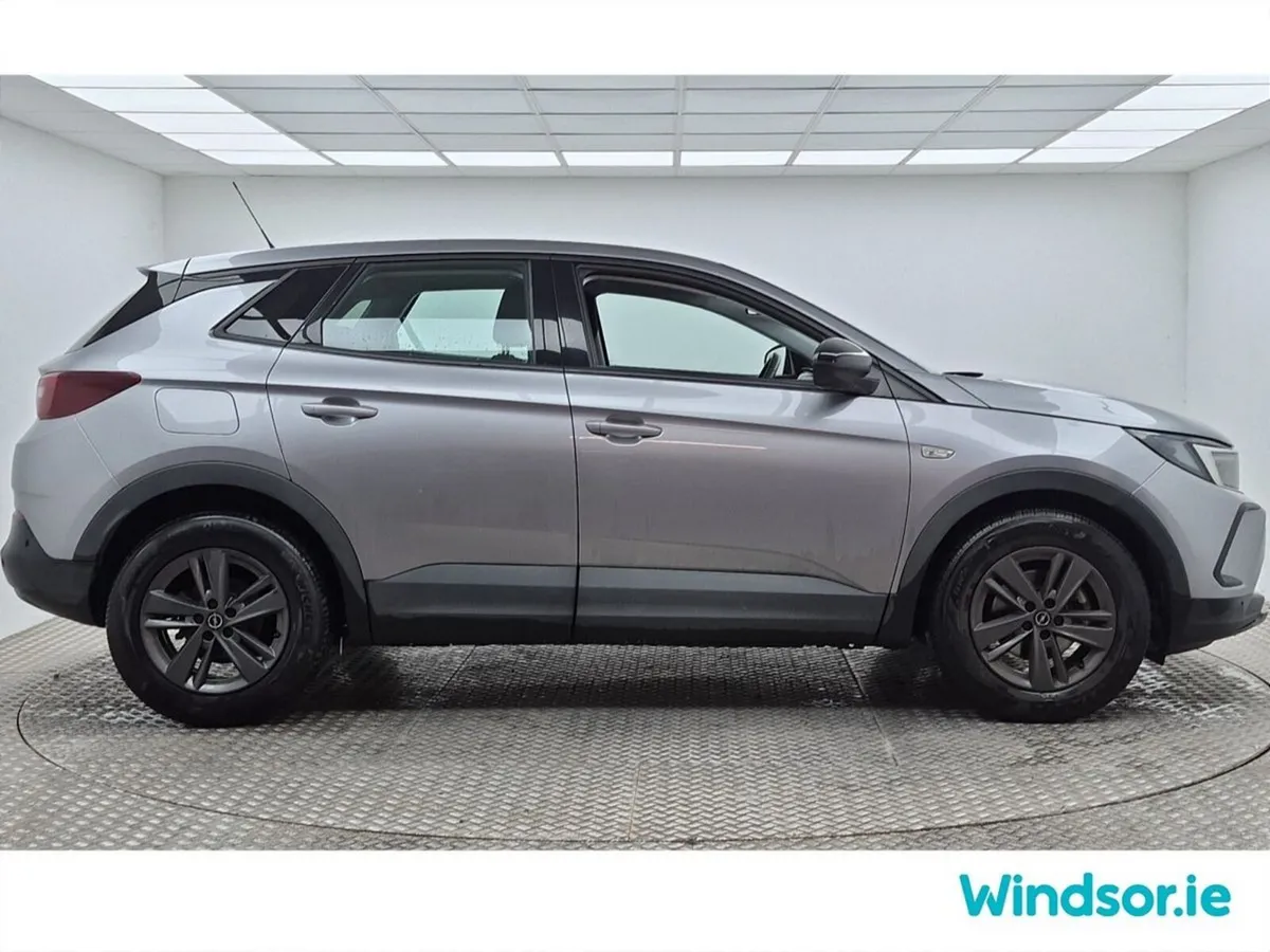 Opel Grandland SUV, Diesel, 2023, Grey