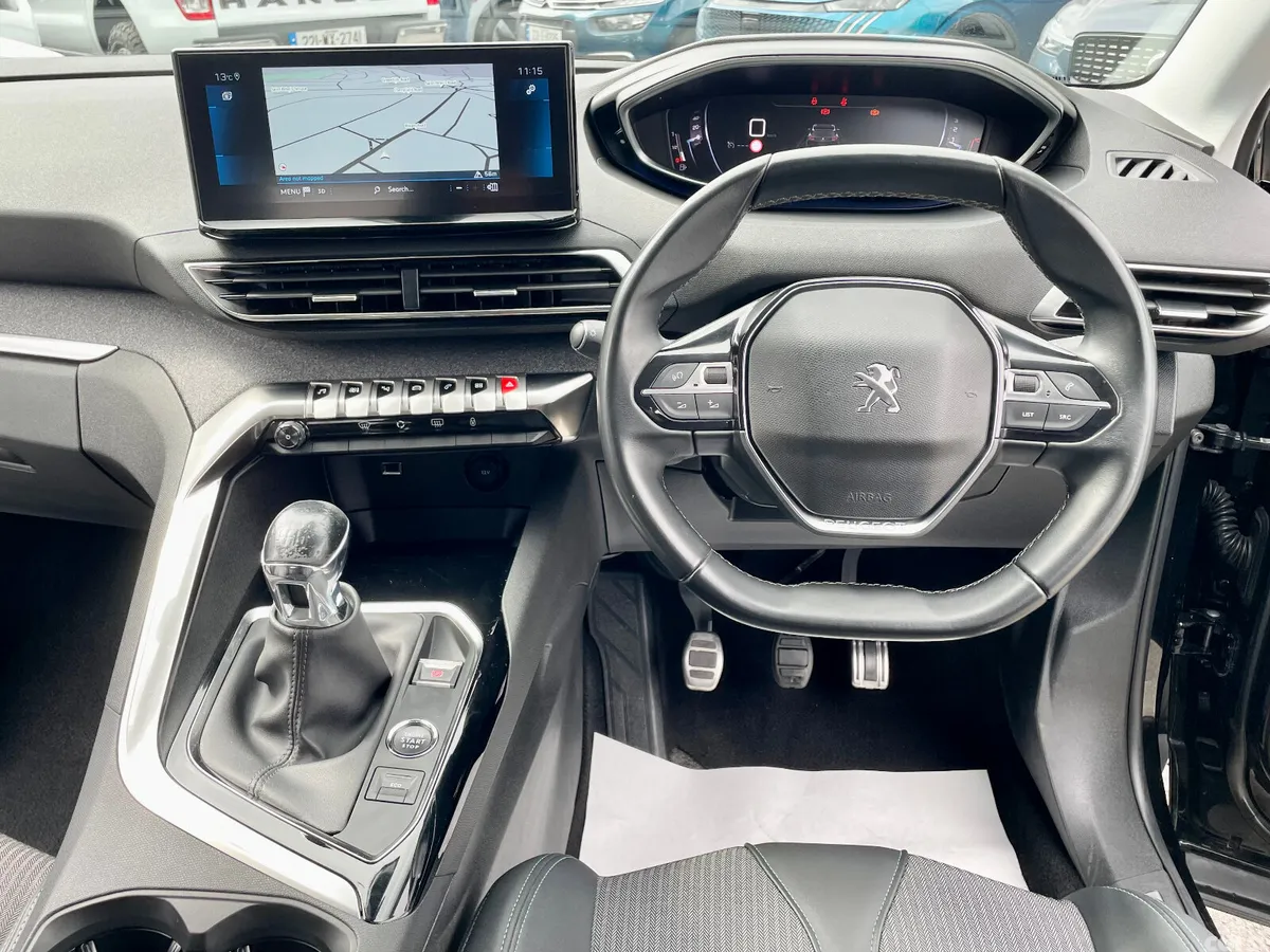 Peugeot 3008 SUV, Petrol, 2023, Black