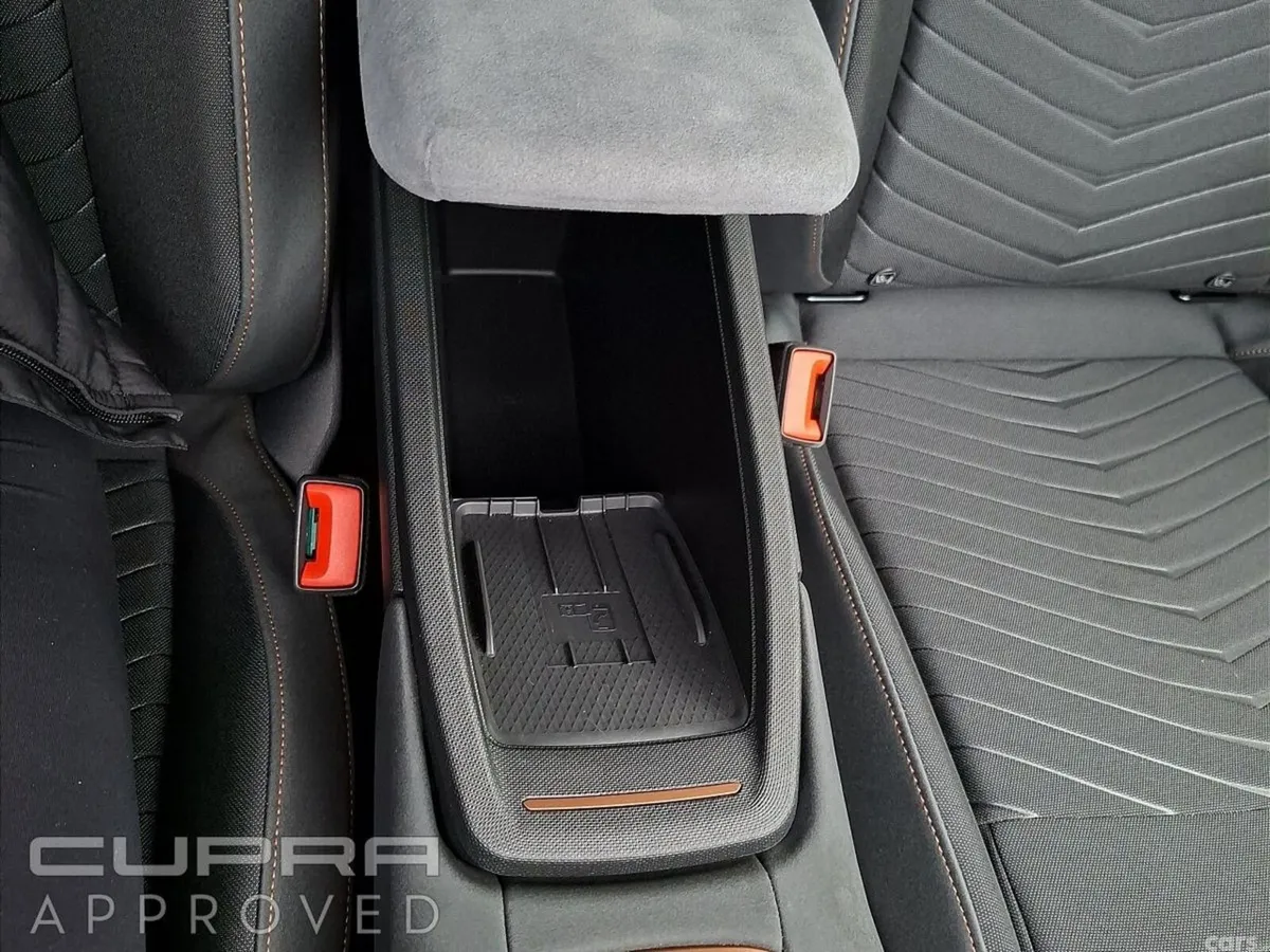 Cupra Born Estate, Electric, 2026, Grey