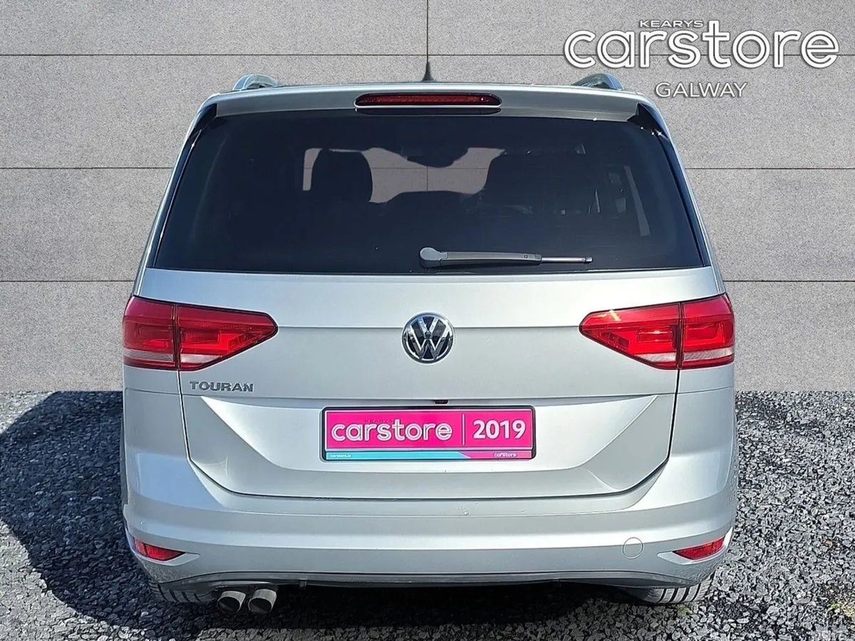 Volkswagen Touran MPV, Petrol, 2019, Silver