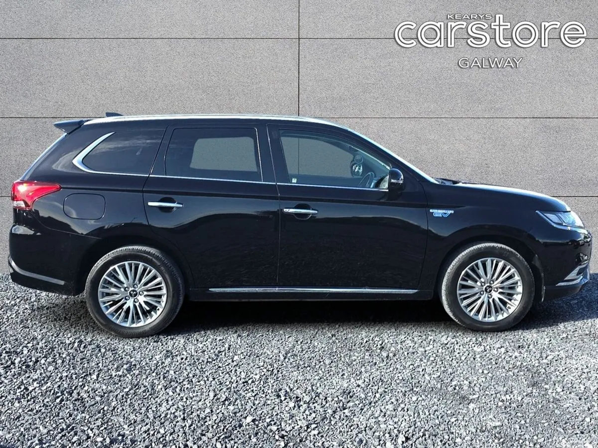 Mitsubishi Outlander SUV, Petrol Plug-in Hybrid, 2019, Black