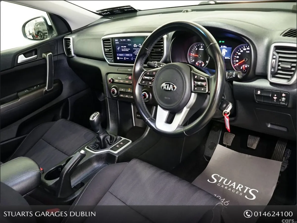 Kia Sportage MPV, Diesel Hybrid, 2021, White
