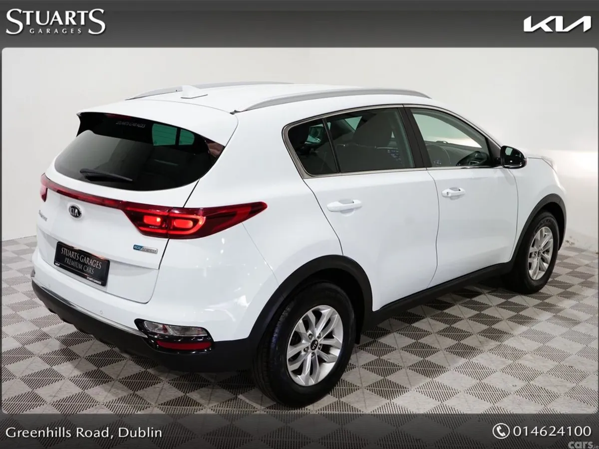 Kia Sportage MPV, Diesel Hybrid, 2021, White