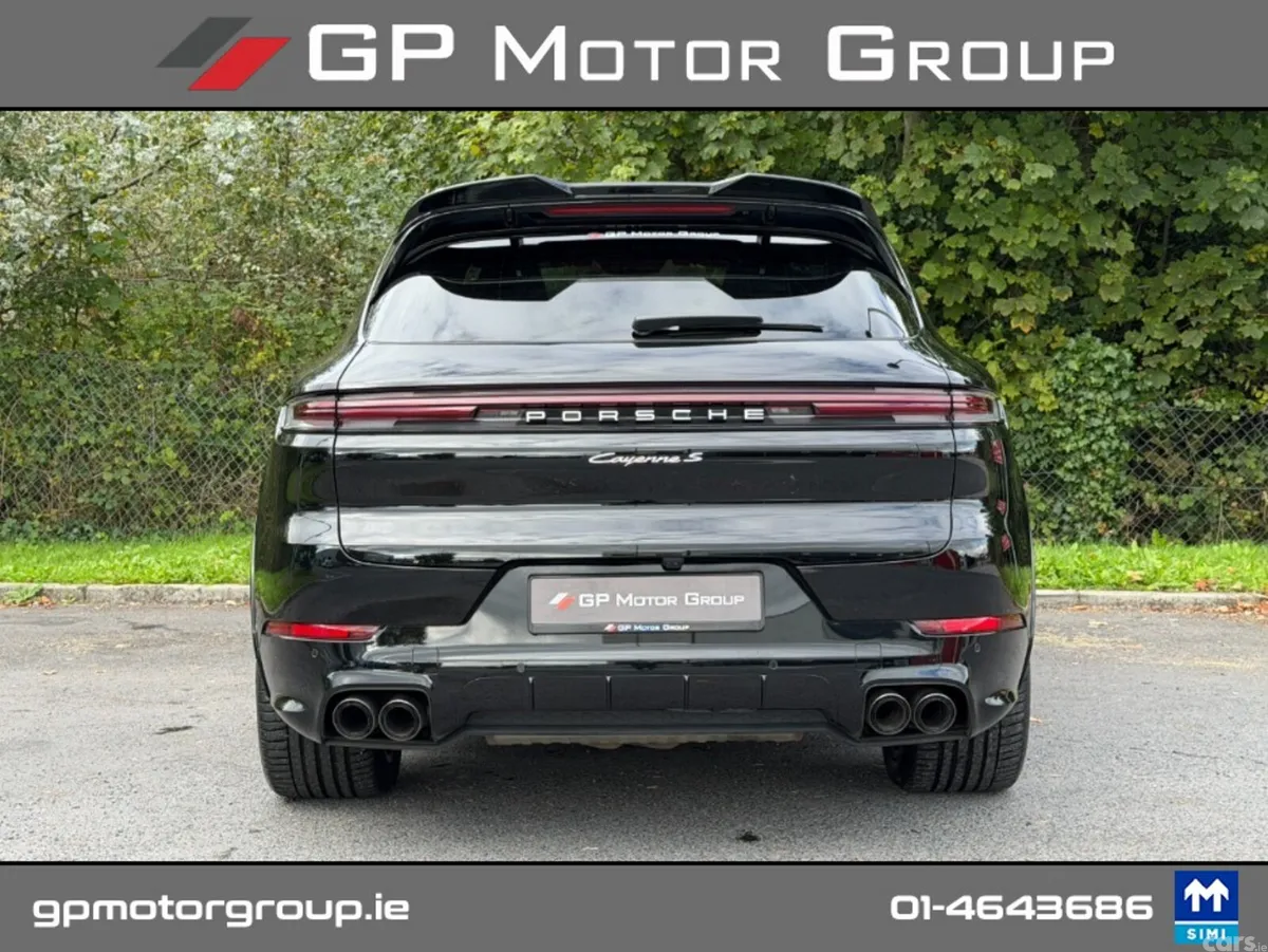Porsche Cayenne Estate, Petrol Plug-in Hybrid, 2024, Black