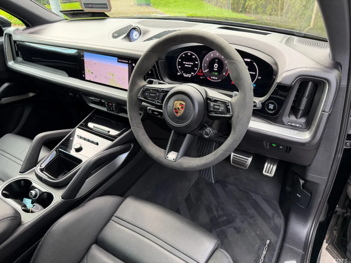 Porsche Cayenne Estate, Petrol Plug-in Hybrid, 2024, Black