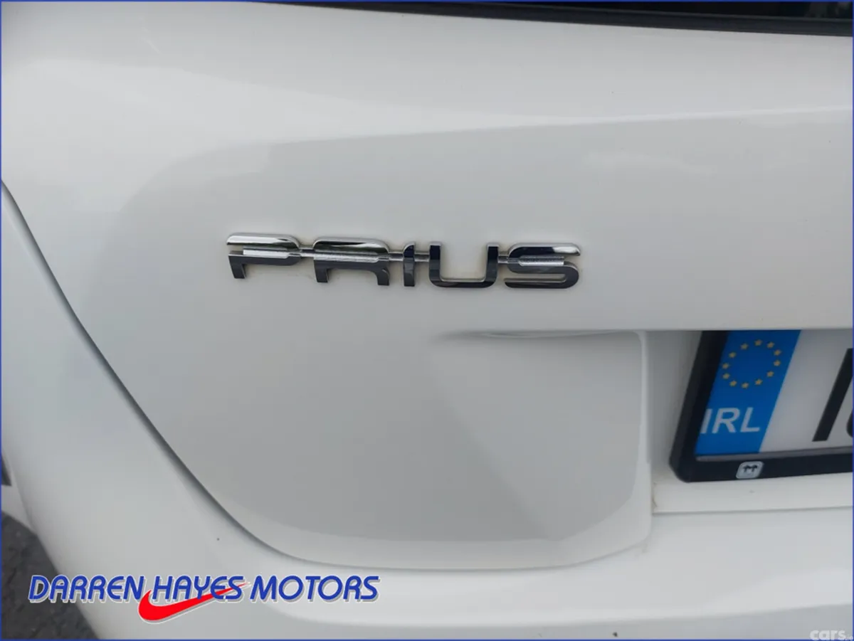 Toyota Prius Hatchback, Petrol Hybrid, 2016, White