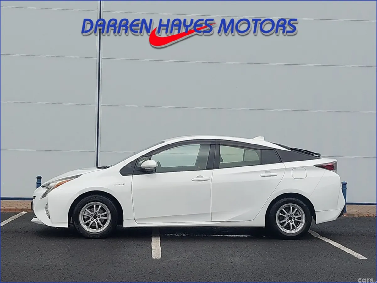 Toyota Prius Hatchback, Petrol Hybrid, 2016, White