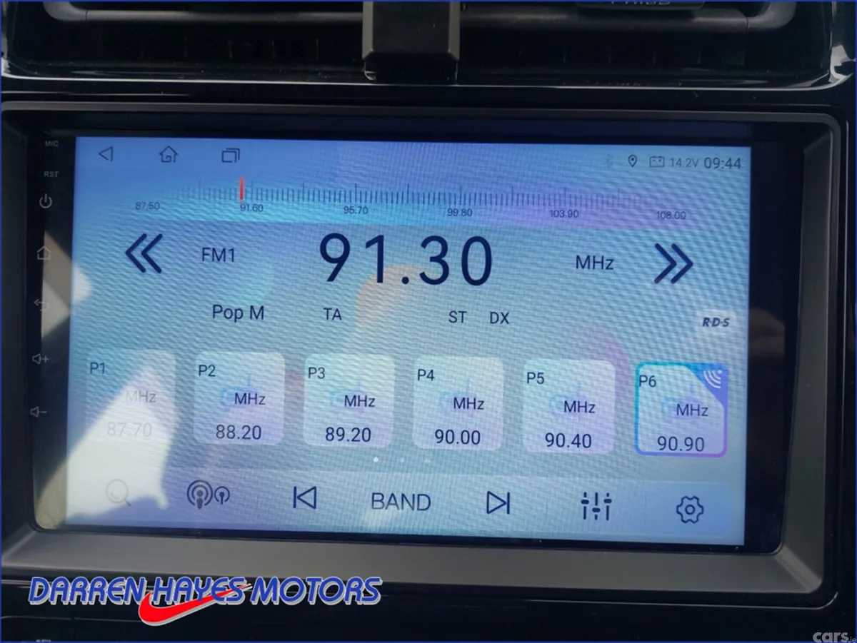 Toyota Prius Hatchback, Petrol Hybrid, 2016, White