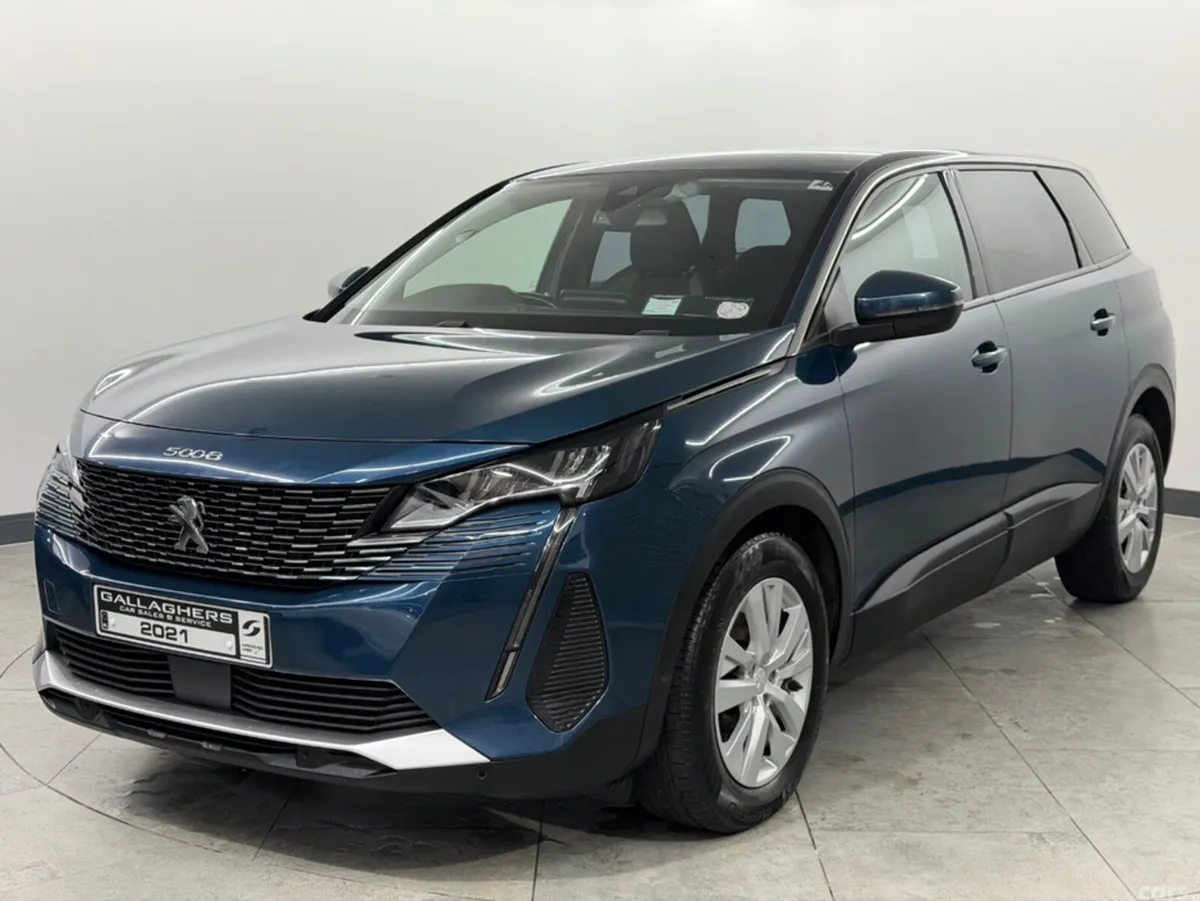Peugeot 5008 MPV, Diesel, 2021, Blue
