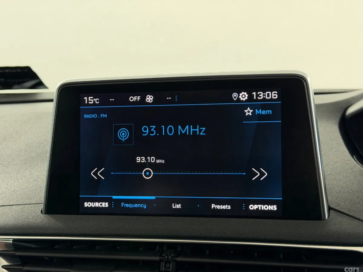 Peugeot 5008 MPV, Diesel, 2021, Blue
