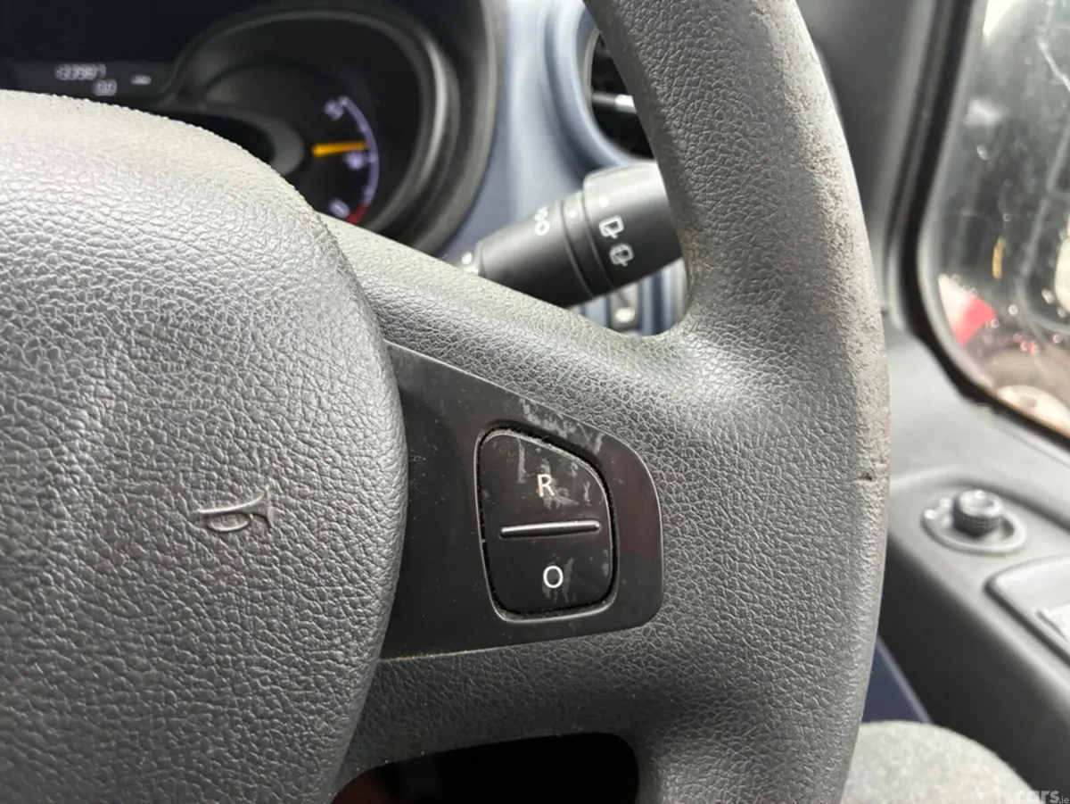 Opel Vivaro Hatchback, Diesel, 2015, White