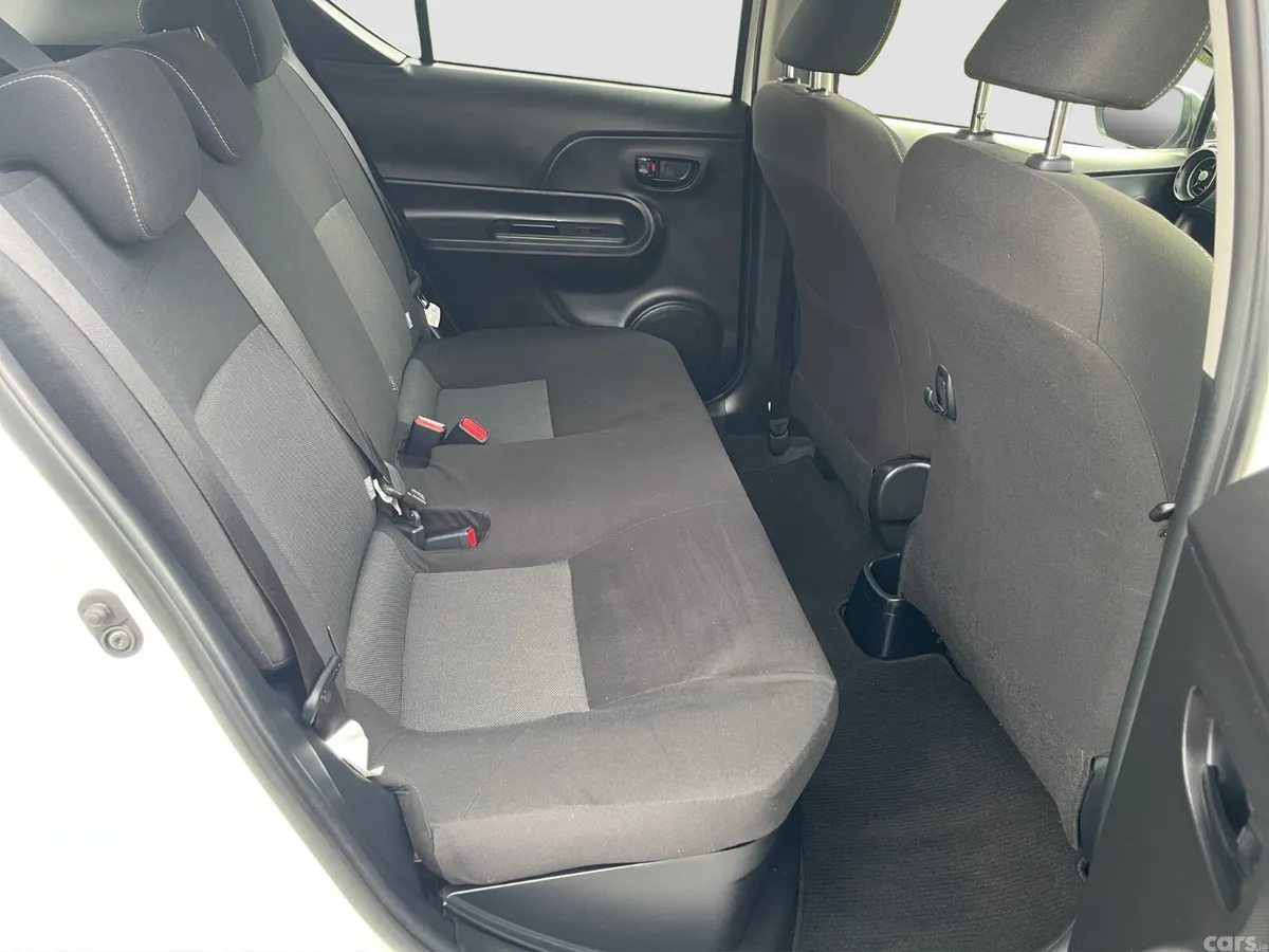 Toyota Aqua Hatchback, Petrol Hybrid, 2021, White