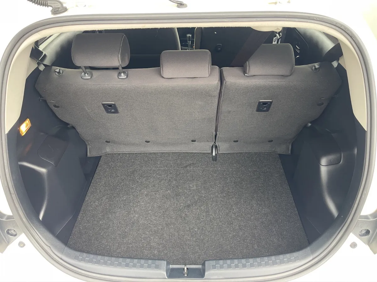 Toyota Aqua Hatchback, Petrol Hybrid, 2021, White