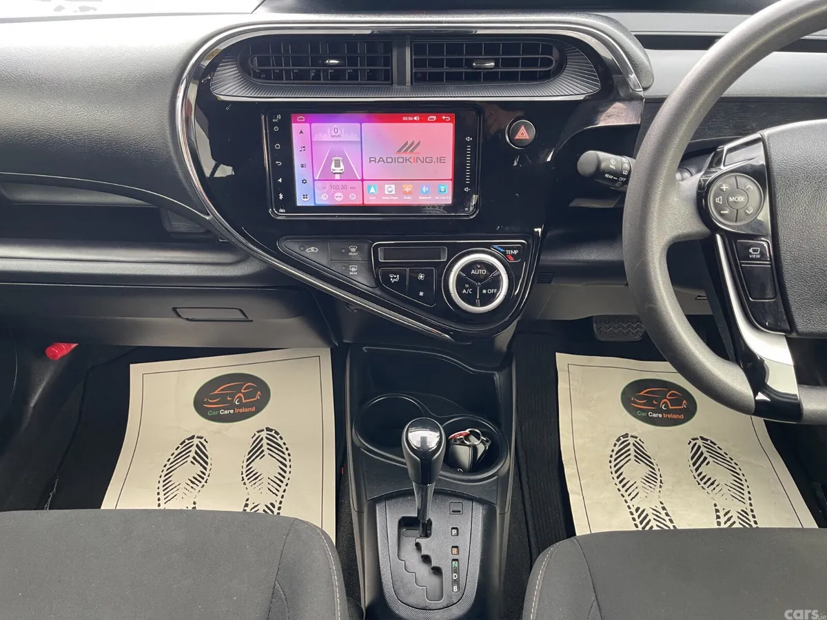 Toyota Aqua Hatchback, Petrol Hybrid, 2021, White