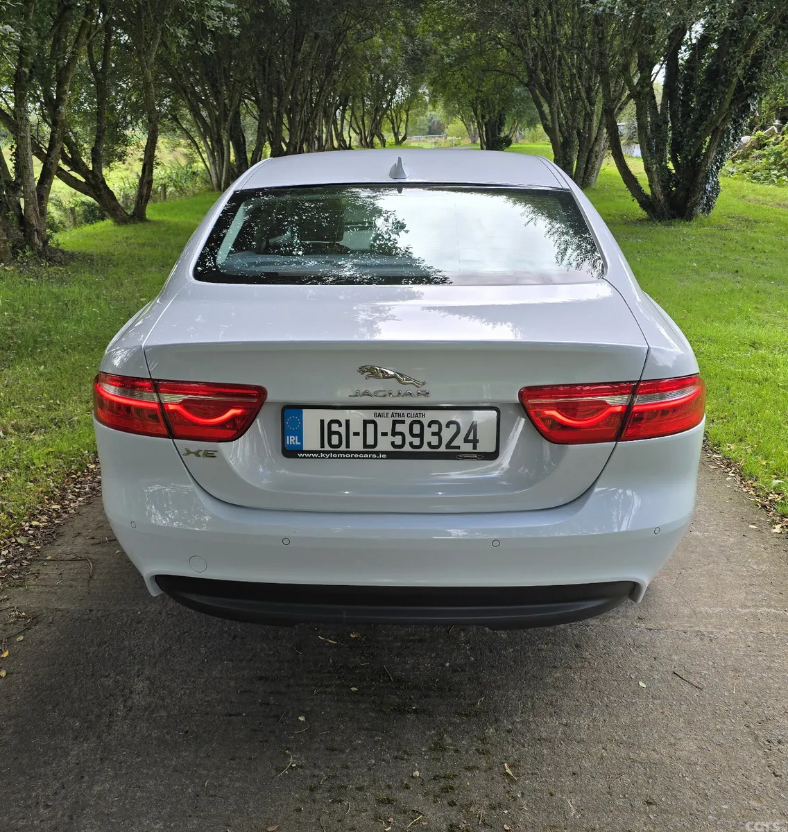 Jaguar XE Saloon, Diesel, 2016, White