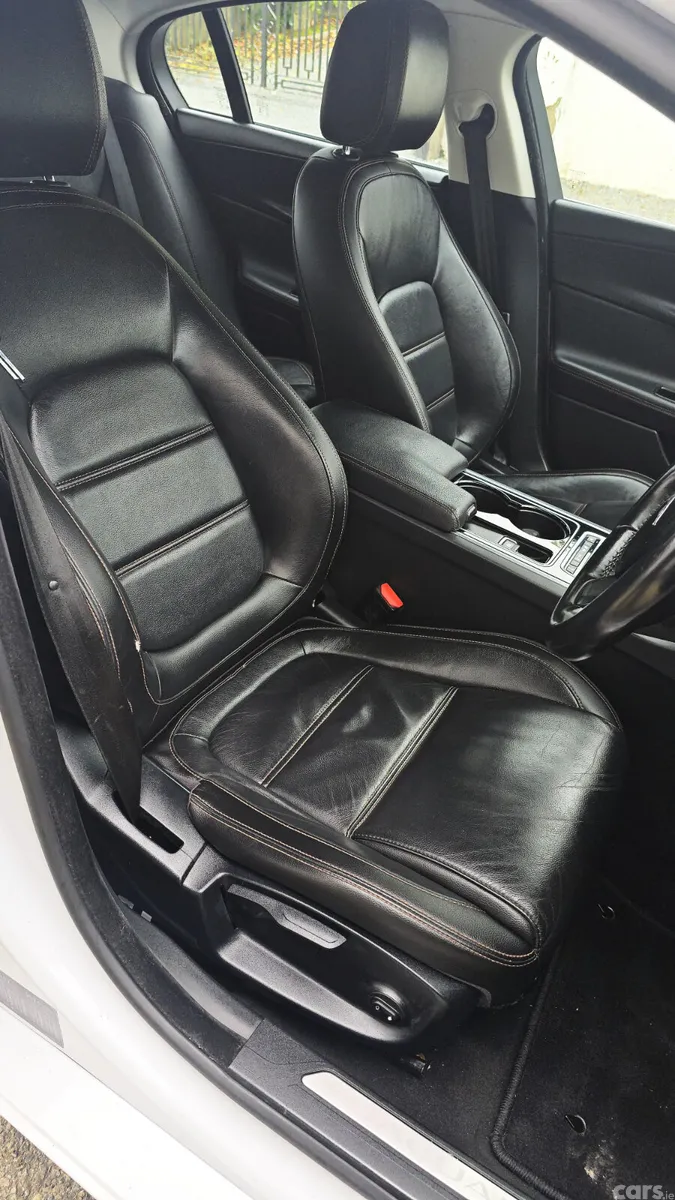 Jaguar XE Saloon, Diesel, 2016, White