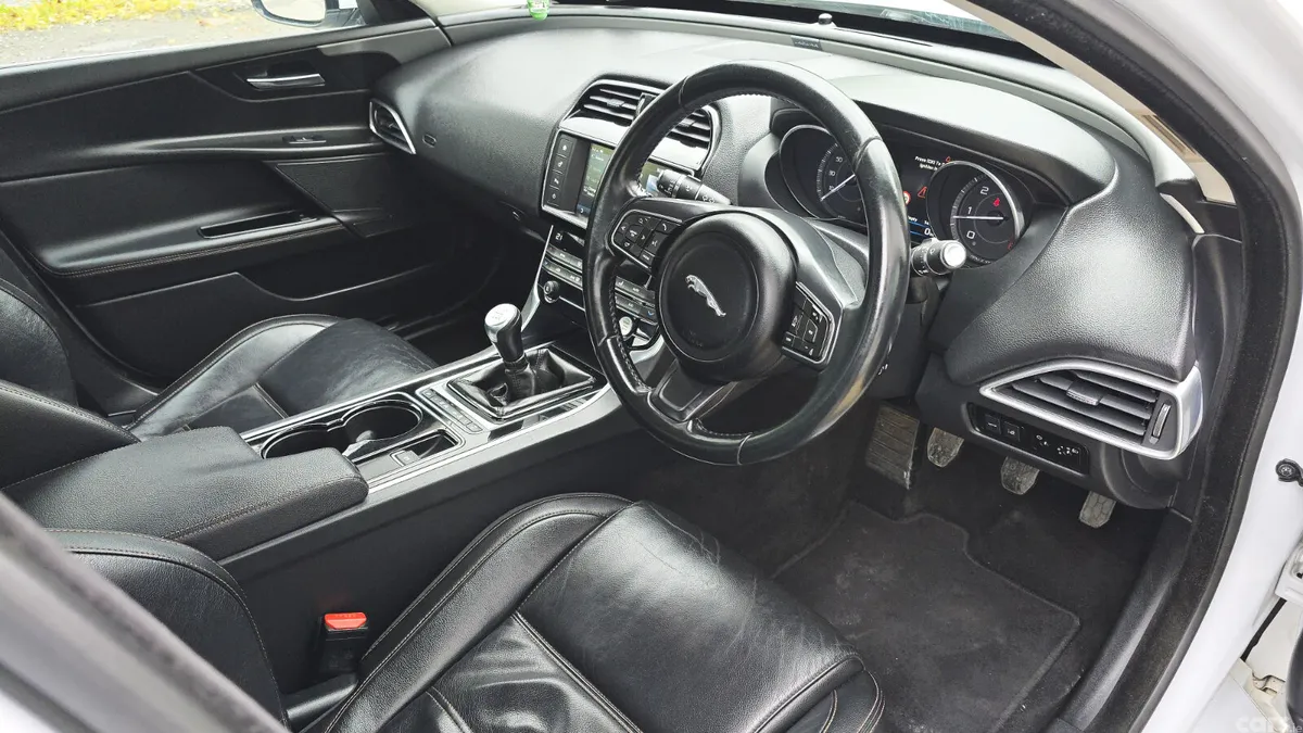 Jaguar XE Saloon, Diesel, 2016, White
