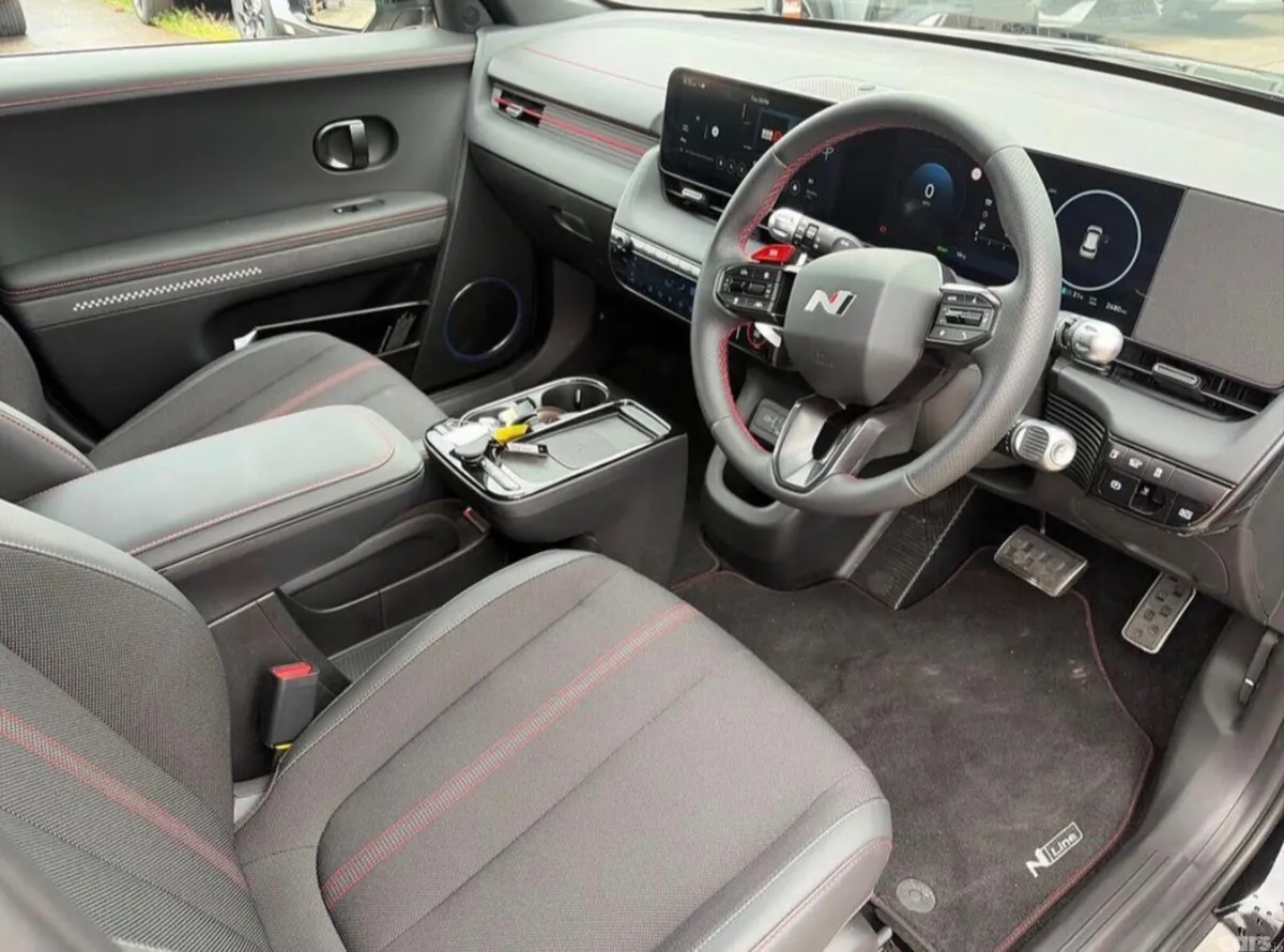 Hyundai IONIQ 5 MPV, Electric, 2026, Grey