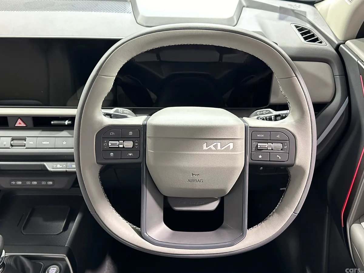 Kia Seltos SUV, Petrol Hybrid, 2027, Blue