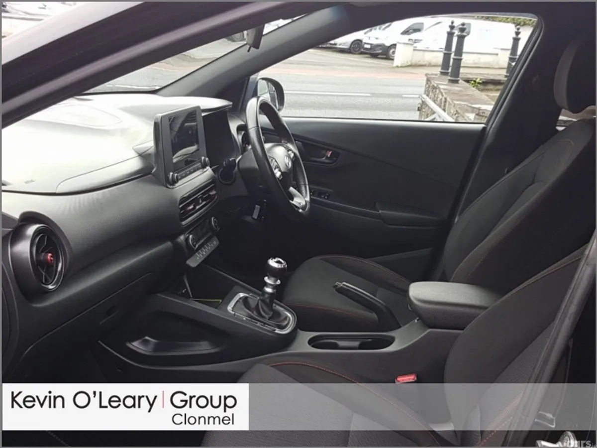 Hyundai KONA MPV, Petrol, 2023, Black