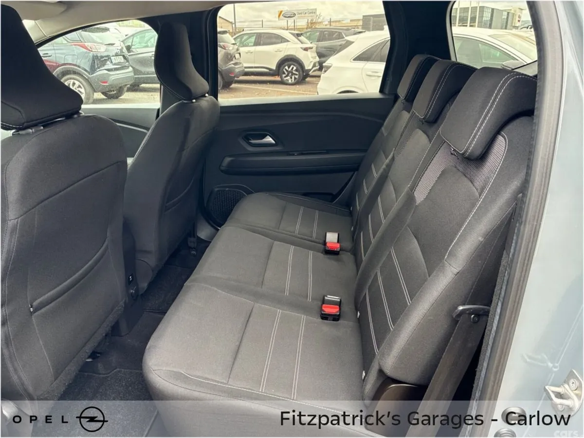 Dacia Jogger MPV, Petrol, 2025, Grey