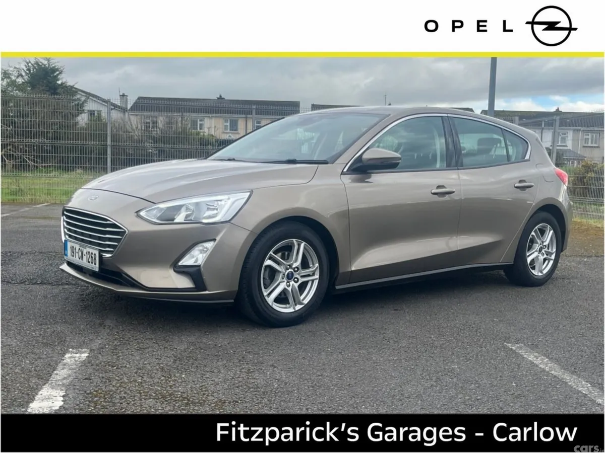Ford Focus Hatchback, Petrol, 2019, Silver