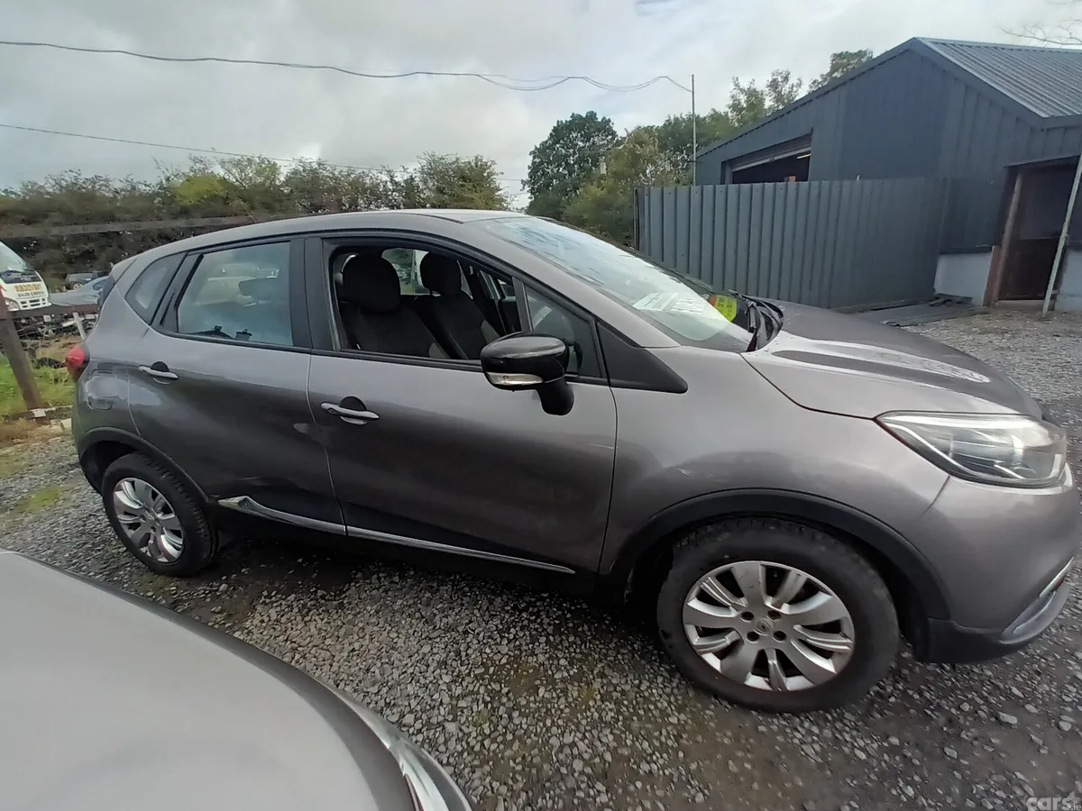 Renault Captur Hatchback, Diesel, 2017, Grey