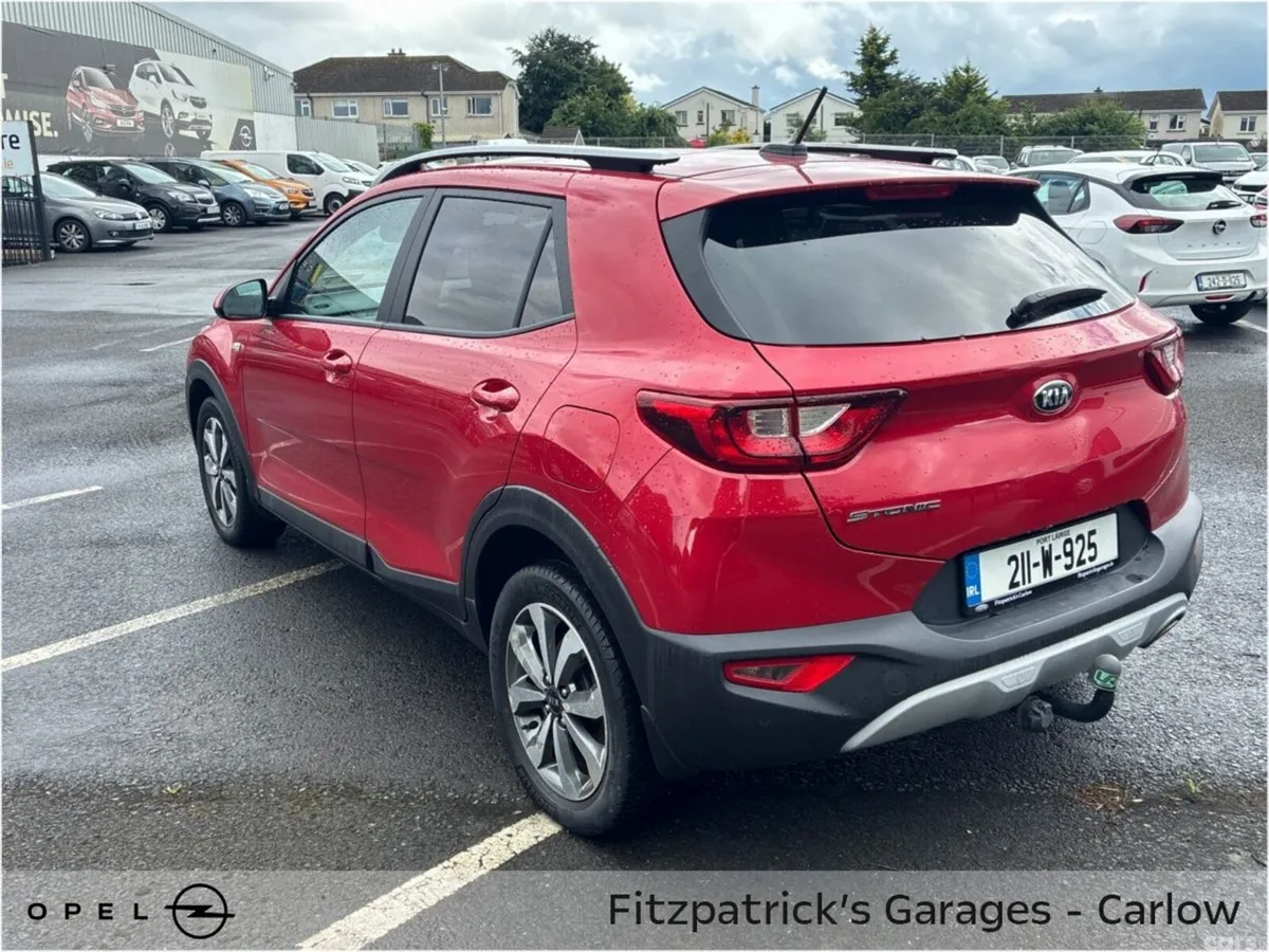 Kia Stonic Estate, Petrol, 2021, Red