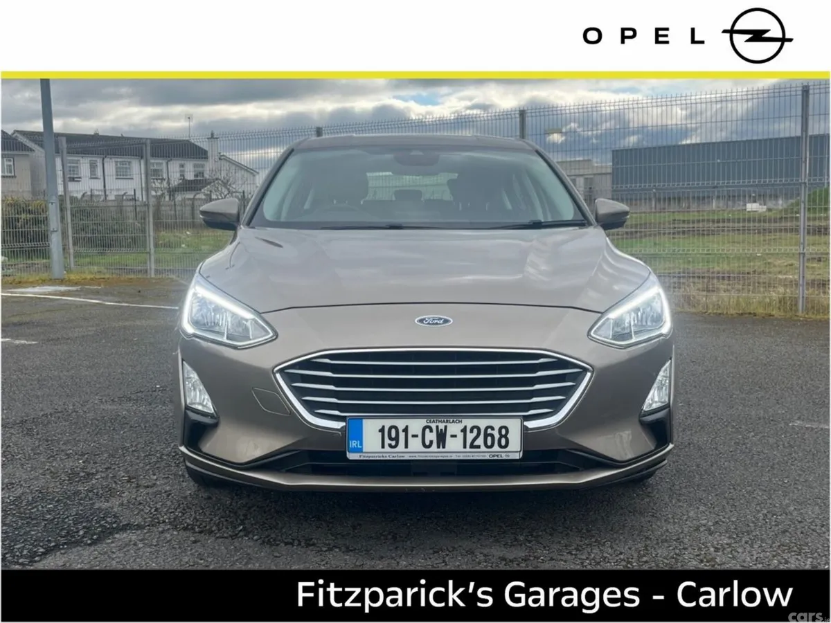 Ford Focus Hatchback, Petrol, 2019, Silver