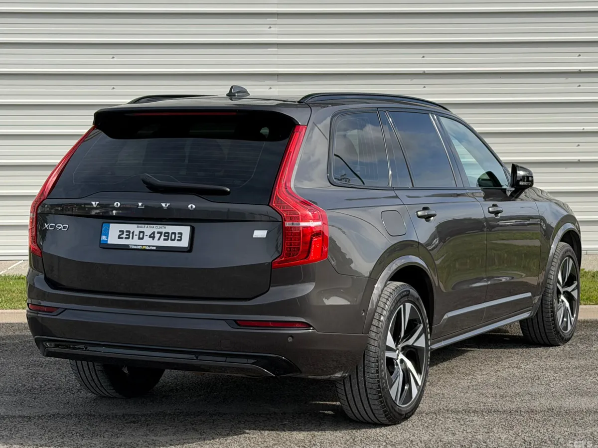 Volvo XC90 SUV, Petrol Plug-in Hybrid, 2023, Grey
