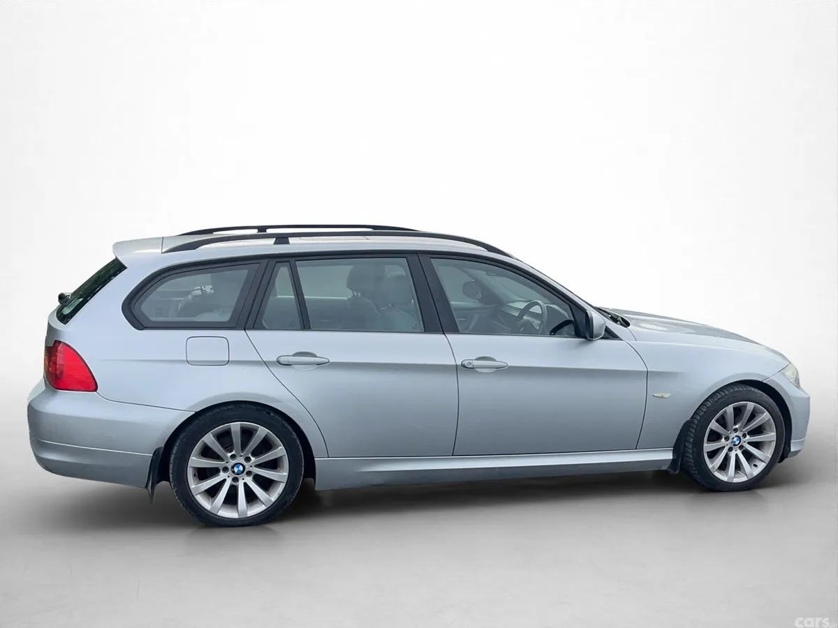 BMW 3-Series Estate, Diesel, 2010, Silver