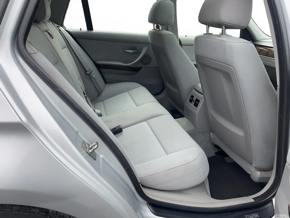 BMW 3-Series Estate, Diesel, 2010, Silver
