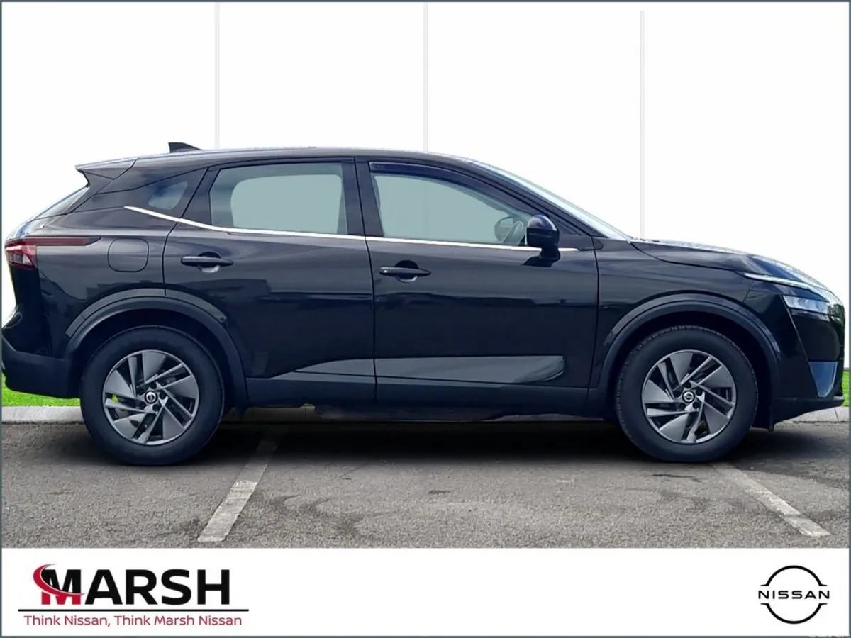 Nissan Qashqai MPV, Petrol, 2023, Black