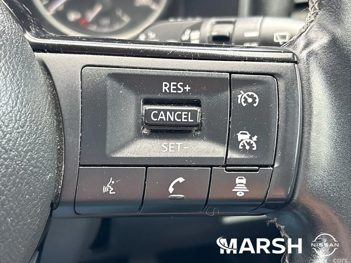 Nissan Qashqai MPV, Petrol, 2023, Black