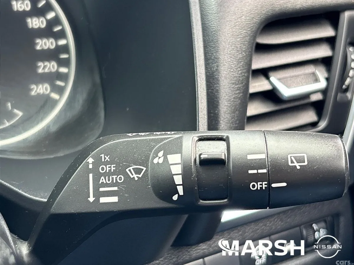 Nissan Qashqai MPV, Petrol, 2023, Black
