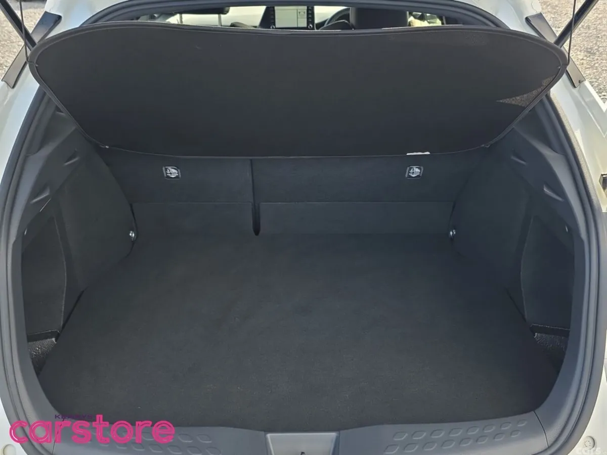 Toyota C-HR Hatchback, Petrol Hybrid, 2020, White