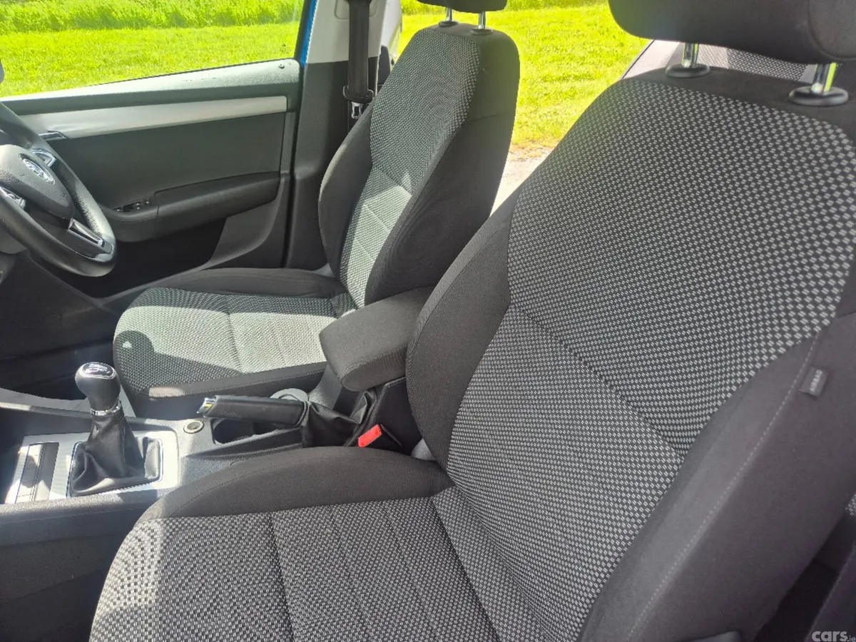 Skoda Octavia Saloon, Diesel, 2016, Blue