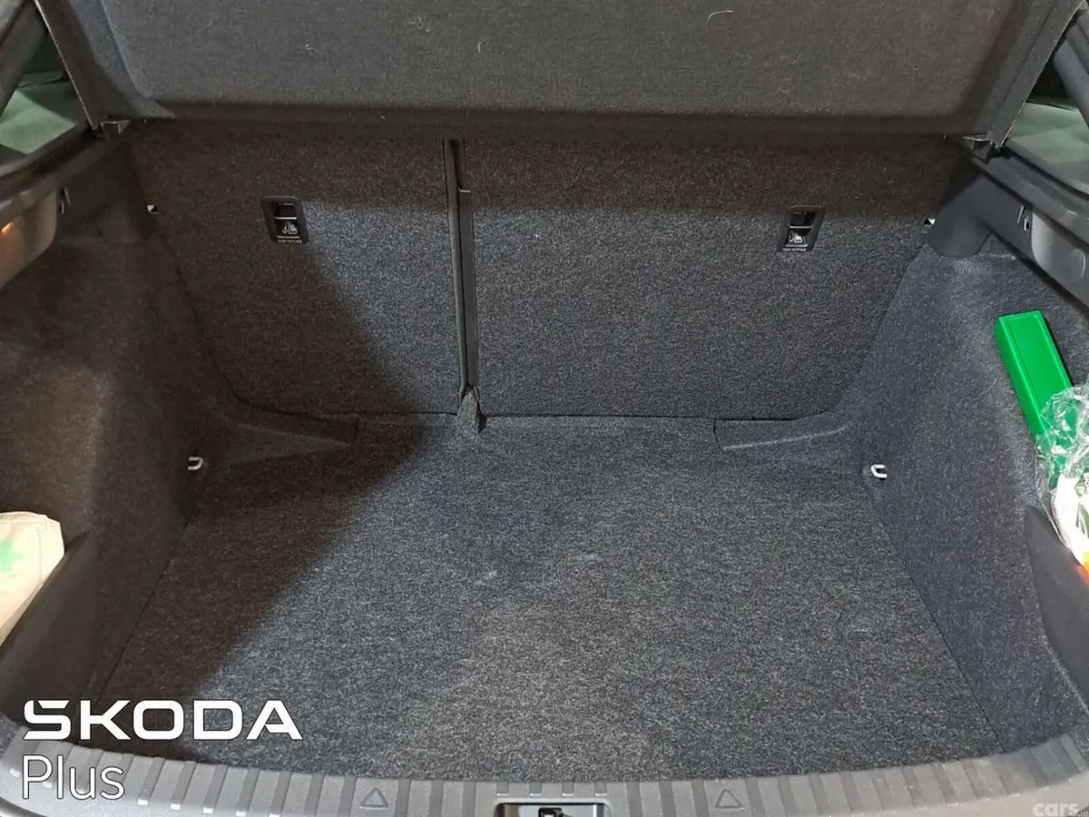 Skoda Scala Hatchback, Petrol, 2025, Grey