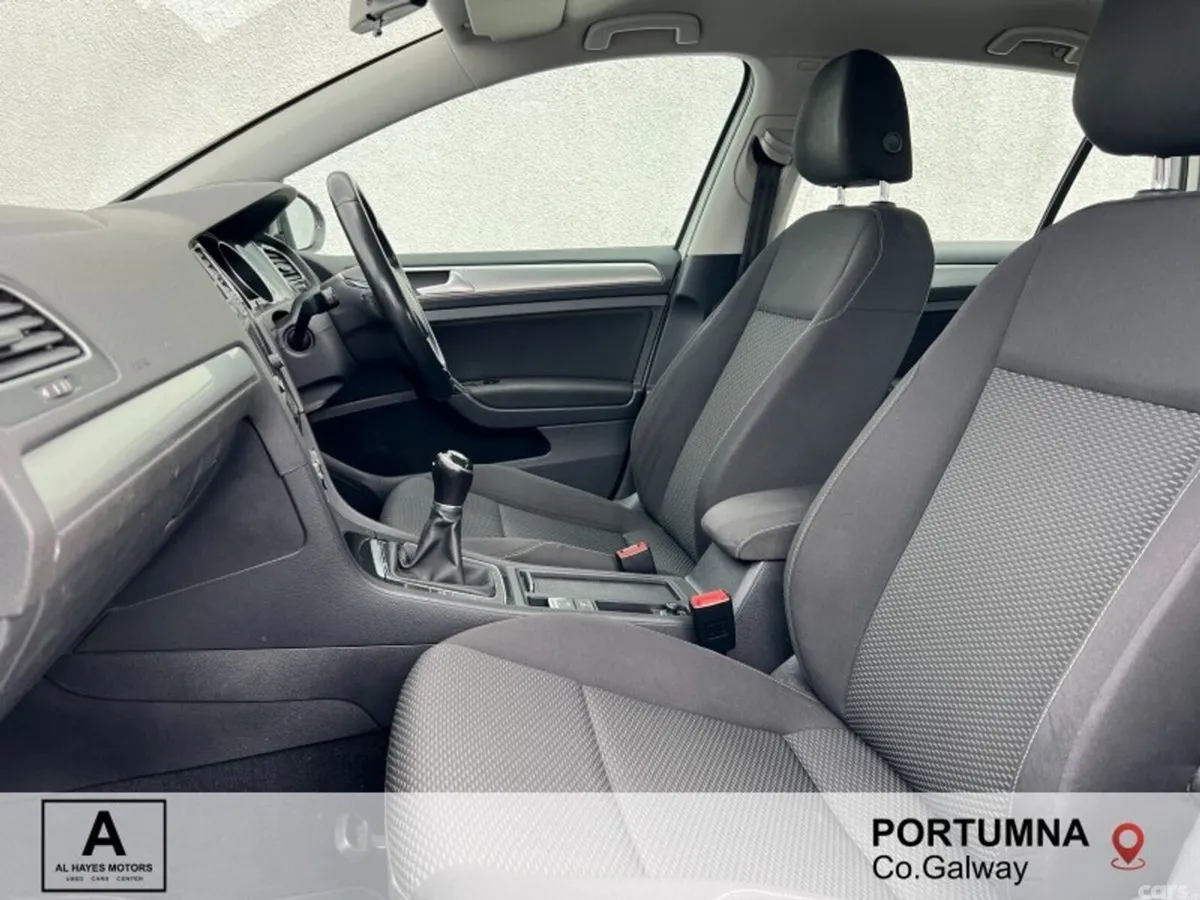 Volkswagen Golf Hatchback, Petrol, 2017, White